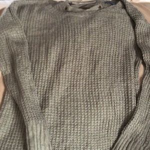American Eagle Outfitters  Sweater EUC